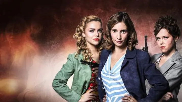 Ile odcinków liczy kultowy serial "Wojenne dziewczyny"? Sprawdź to!