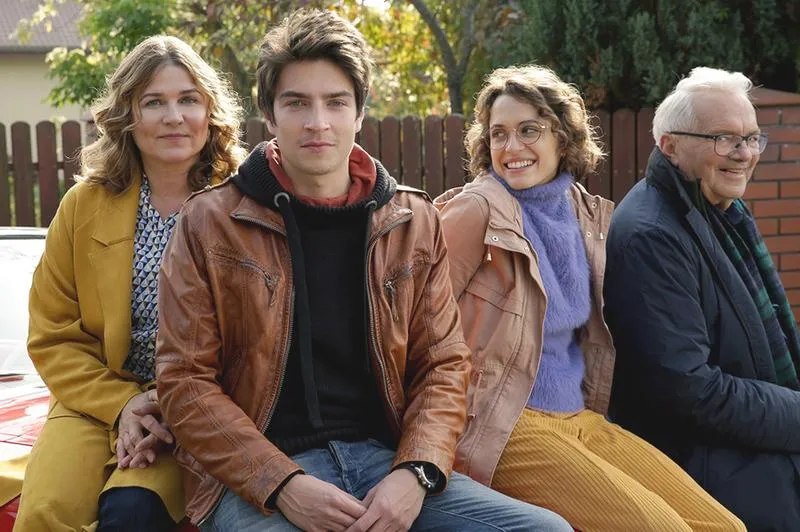 Premiera Kogela Mogela 3