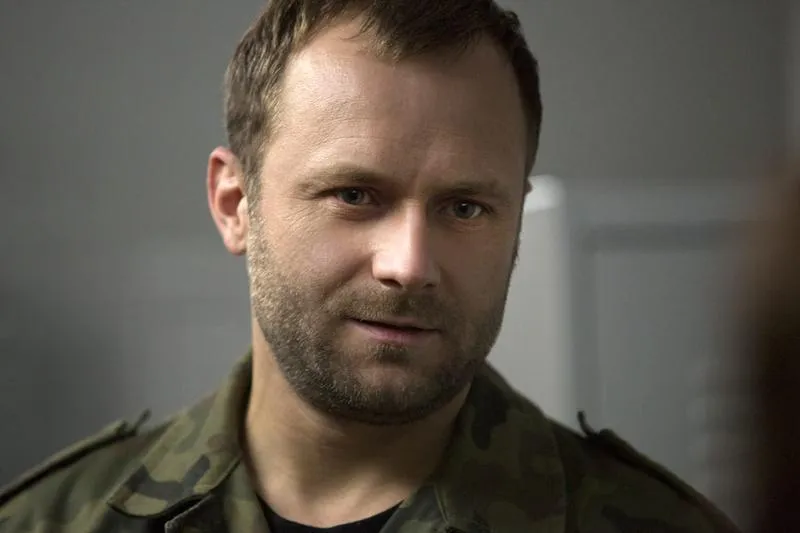 Wataha 3 fabuła i zwroty akcji